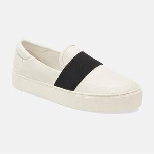 UGGLeather Grosgrain Trim Sneakers Women's Size: 9.5